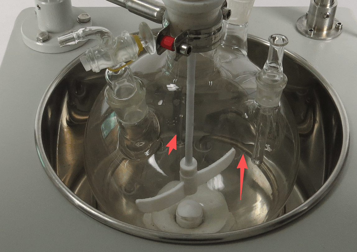 由于自带加热装置，所以不用依靠外部设备也可以实现加热控温的效果&ldquo; width="420"