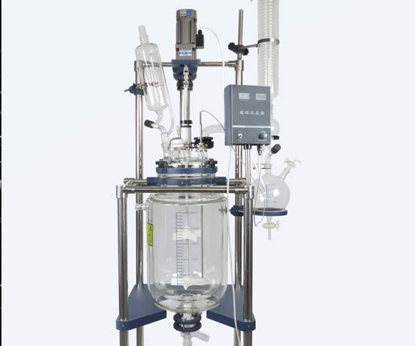 深入了解双层玻璃反应釜的关键部件与功能