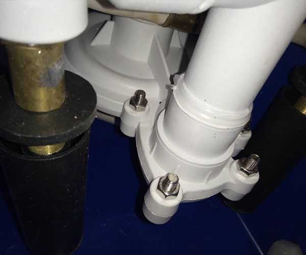 循环水式多用真空泵的工作原理